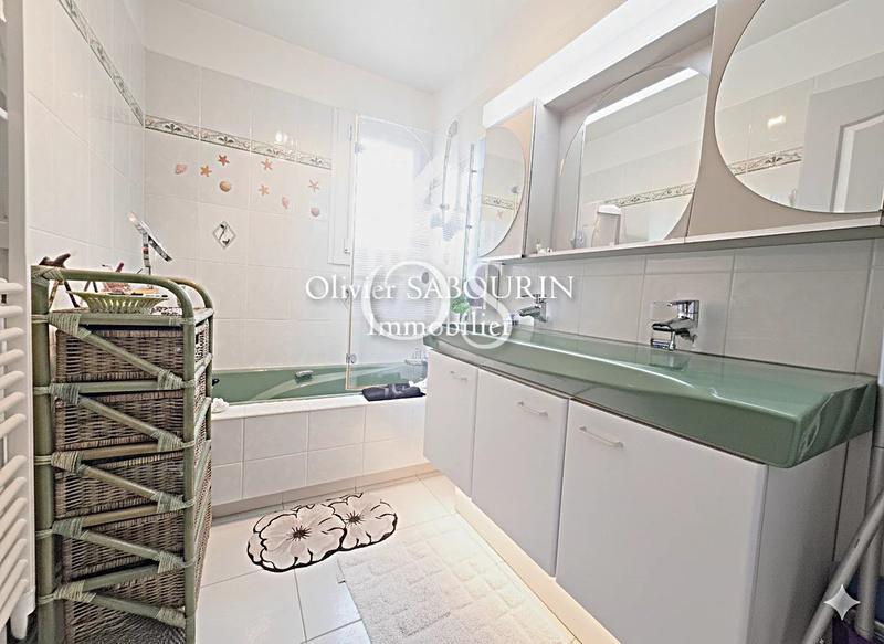 Maison - 92 m² - 4 pièces