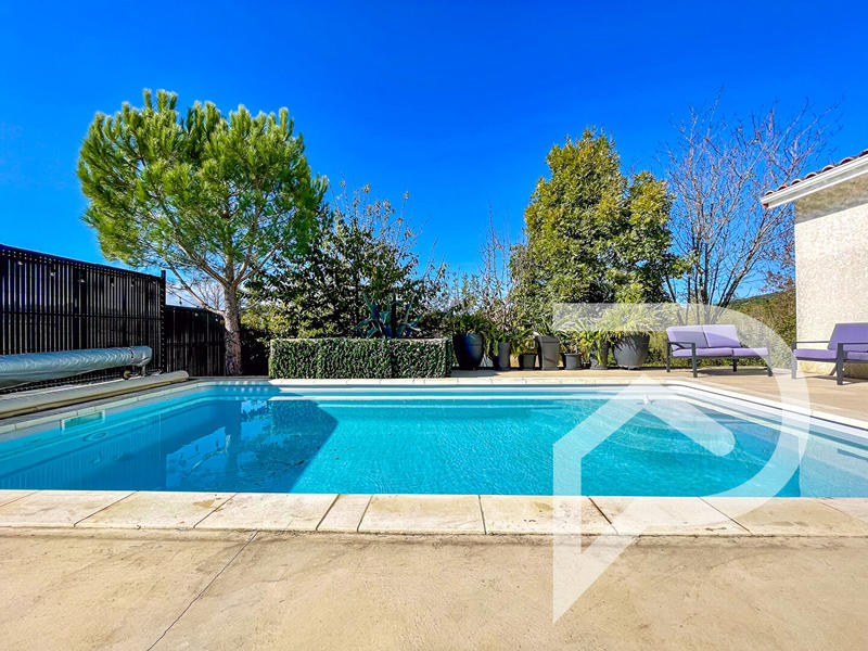 Maison - 150 m² - 5 pièces