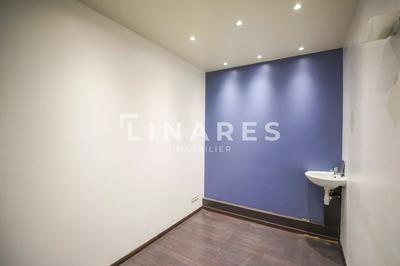 Local commercial - 125 m² - 6 pièces