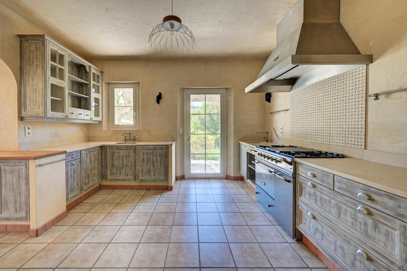 Maison - 190 m² - 6 pièces