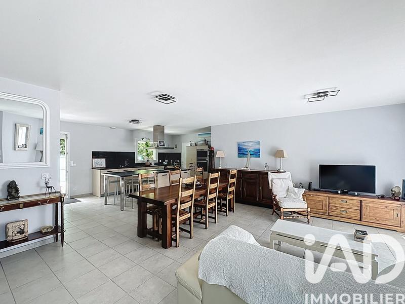 Maison - 106 m² - 5 pièces