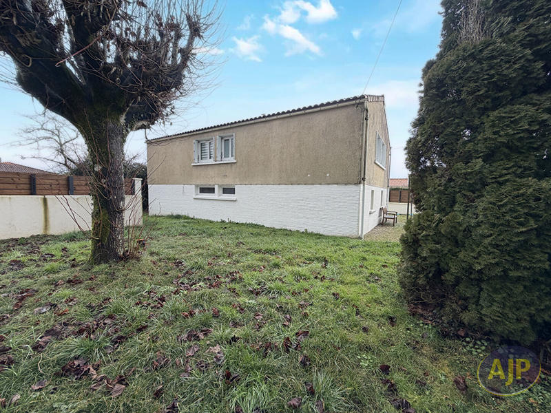 Maison - 84 m² - 5 pièces