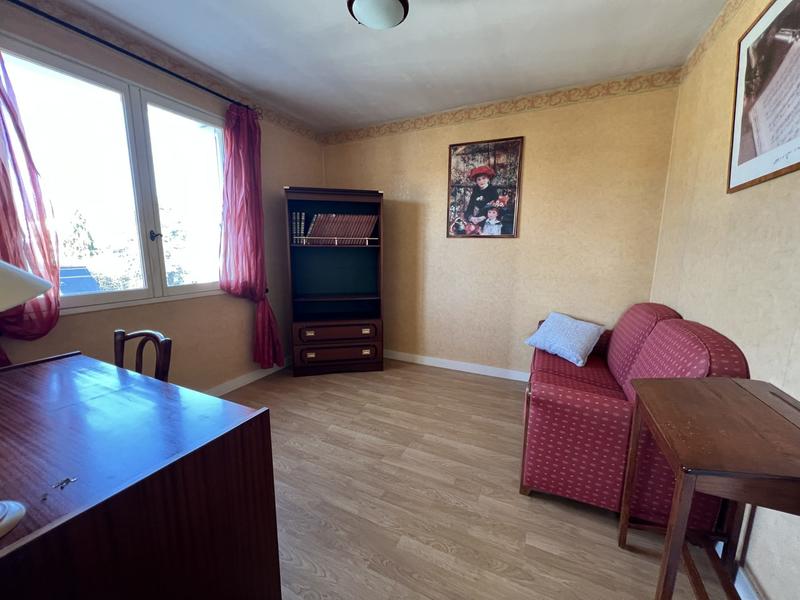 Appartement - 85 m² - 5 pièces