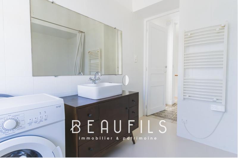 Maison - 162 m² - 9 pièces