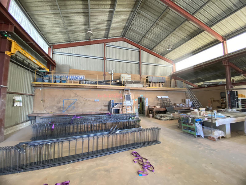 Local commercial - 840 m²