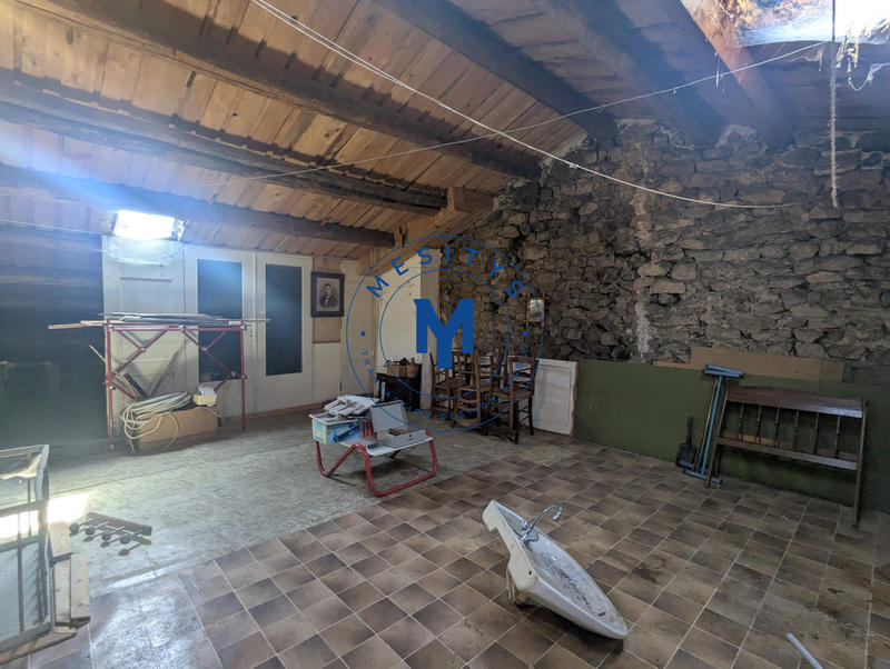 Maison ancienne - 210 m² - 6 pièces
