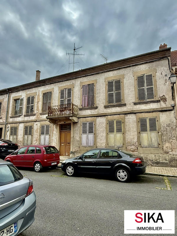 Maison ancienne - 303 m² - 10 pièces