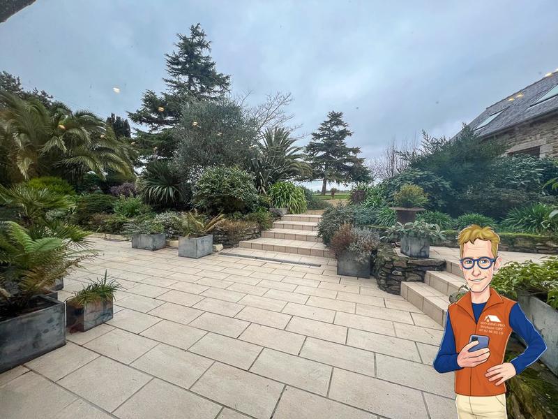 Maison ancienne - 295 m² - 7 pièces