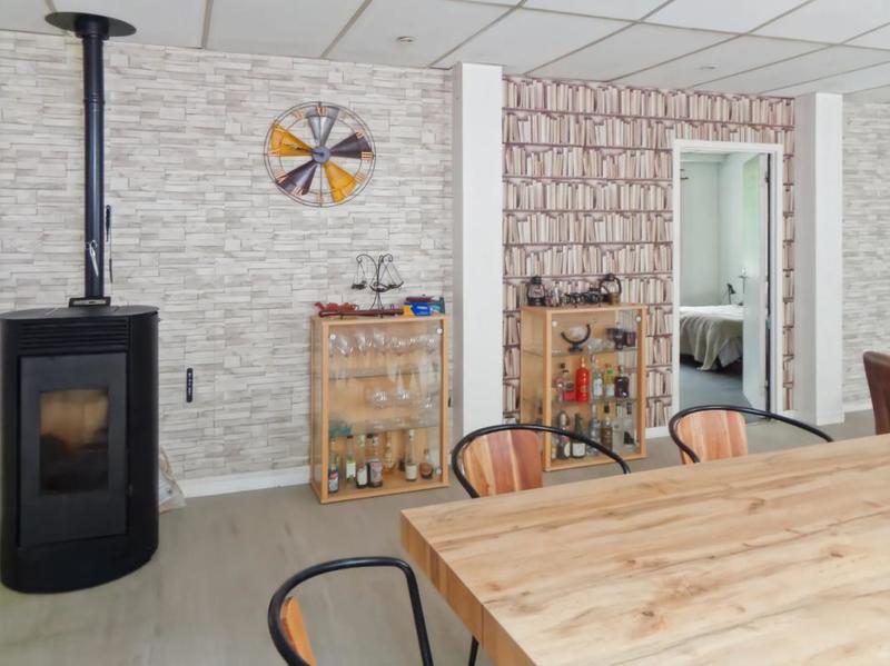 Maison - 400 m² - 15 pièces