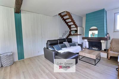 Maison - 84 m² - 4 pièces