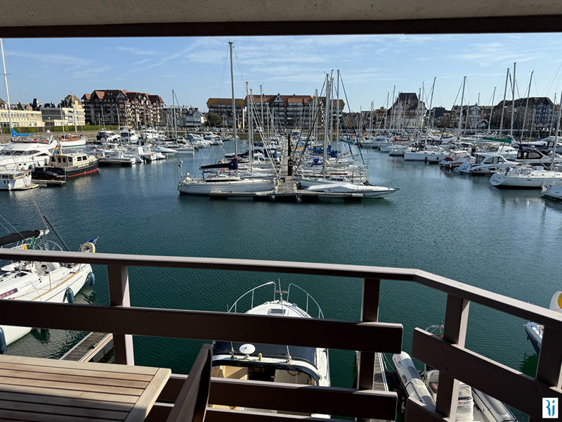 Appartement - 104 m² - 4 pièces