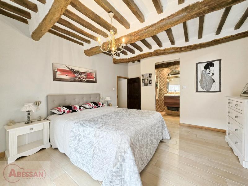 Maison - 107 m² - 5 pièces