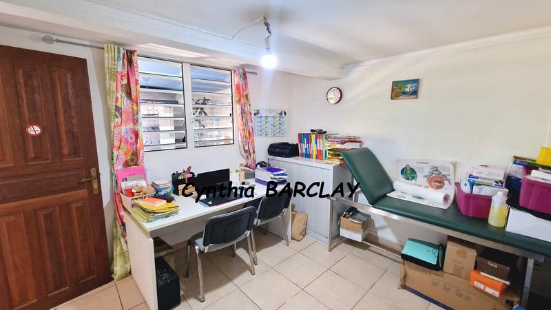 Maison - 110 m² - 6 pièces