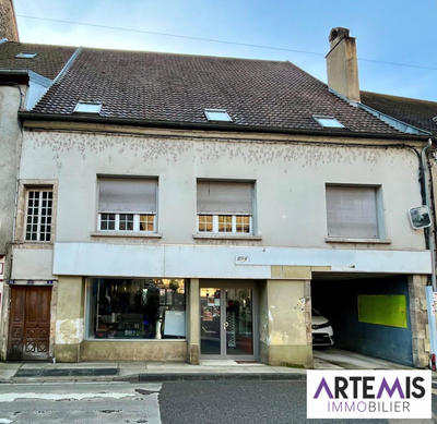 Local commercial - 151 m²