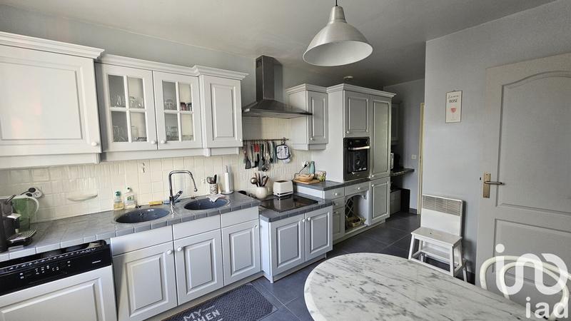 Maison - 185 m² - 8 pièces