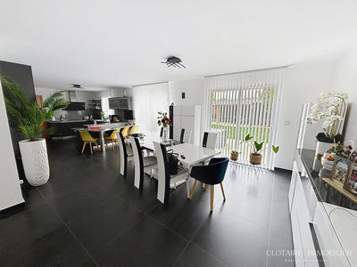 Maison - 155 m² - 7 pièces