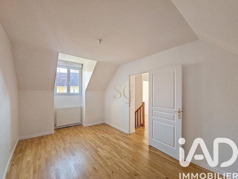 Maison - 92 m² - 6 pièces