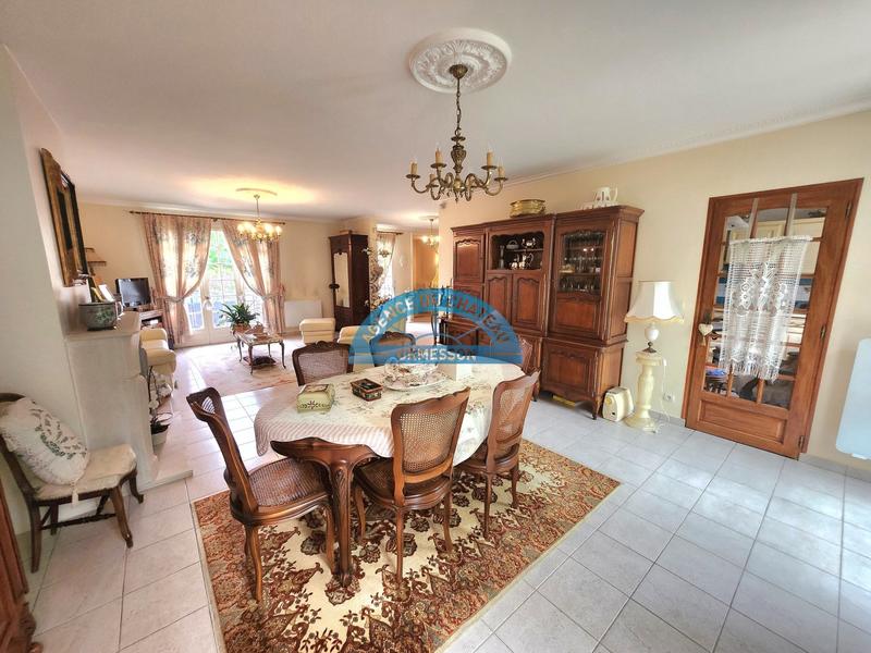 Maison - 141 m² - 7 pièces