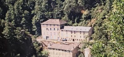 Immeuble - 900 m² - 5 pièces