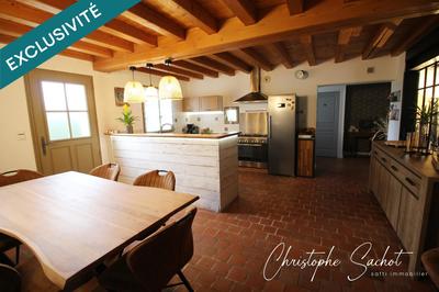 Maison - 143 m² - 7 pièces