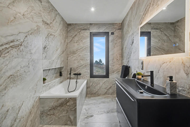 Maison - 182 m² - 6 pièces