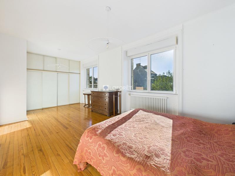 Maison - 152 m² - 7 pièces