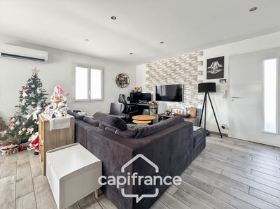 Maison - 74 m² - 4 pièces