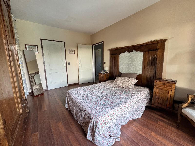 Maison - 170 m² - 6 pièces