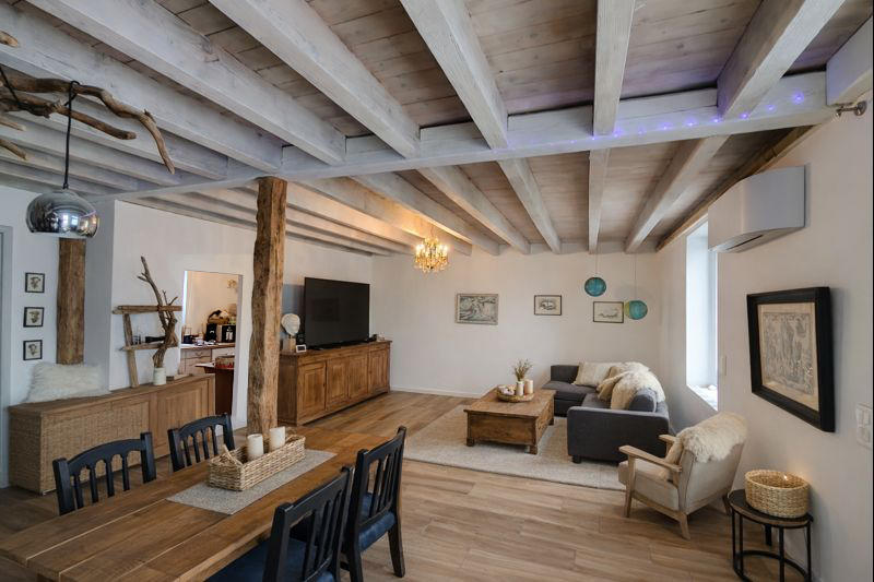 Maison - 103 m² - 4 pièces