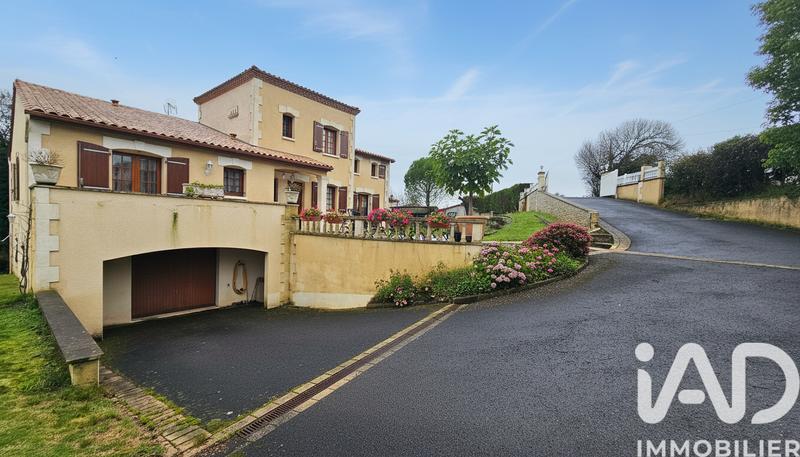 Maison - 275 m² - 6 pièces