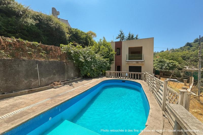 Maison - 94 m² - 4 pièces