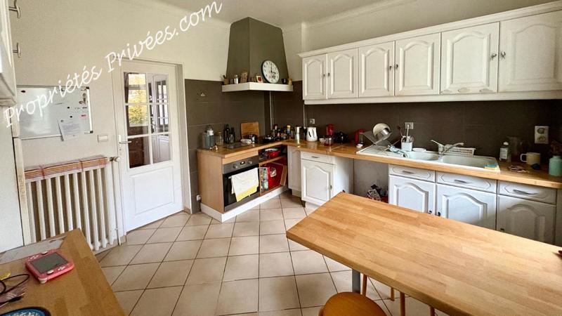 Maison - 125 m² - 11 pièces