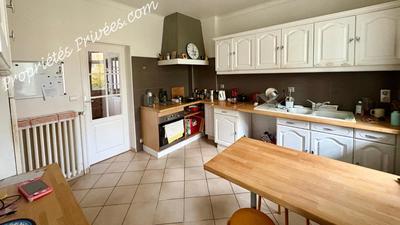 Maison - 125 m² - 11 pièces