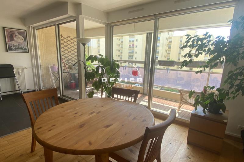 Appartement - 86 m² - 3 pièces