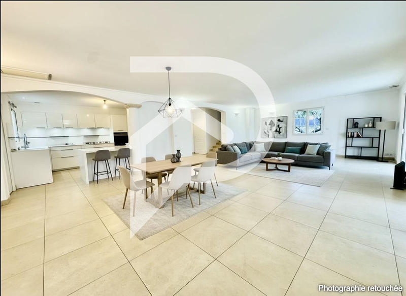 Maison - 172 m² - 5 pièces