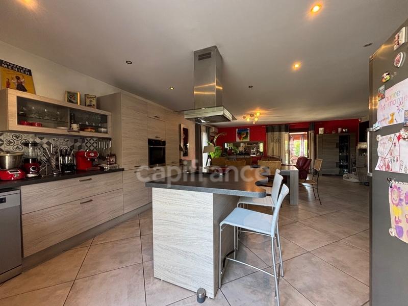 Maison - 167 m² - 5 pièces