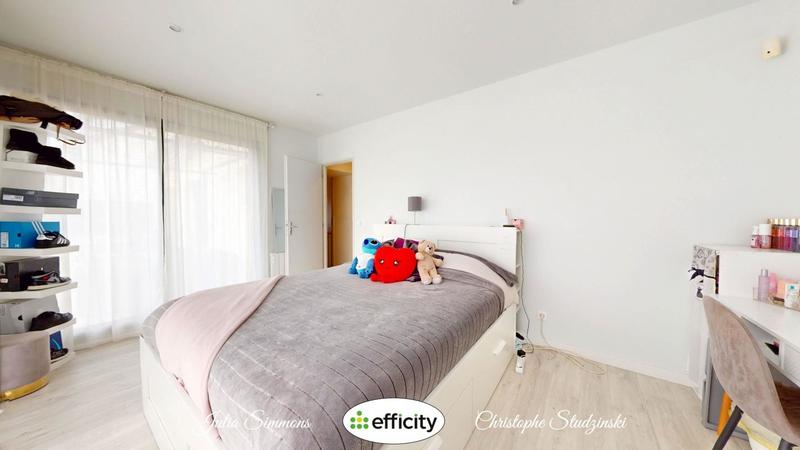 Maison - 184 m² - 8 pièces