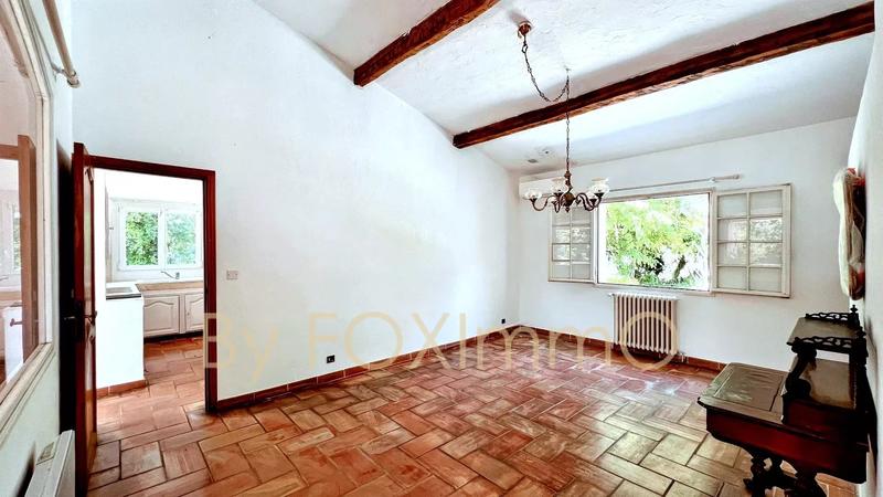 Villa - 201 m² - 6 pièces