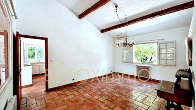 Villa - 201 m² - 6 pièces