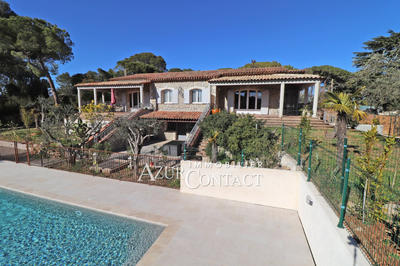 Villa - 224 m² - 8 pièces