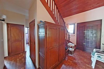 Maison - 180 m² - 6 pièces