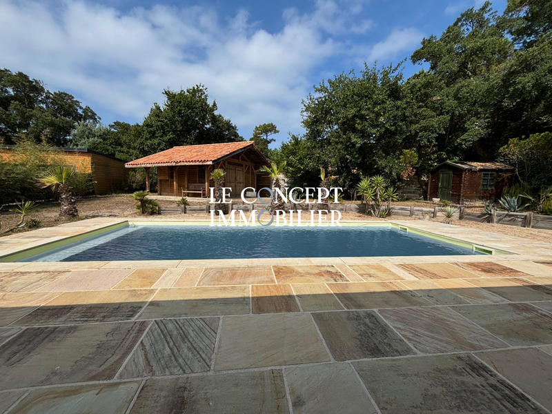 Maison - 185 m² - 5 pièces