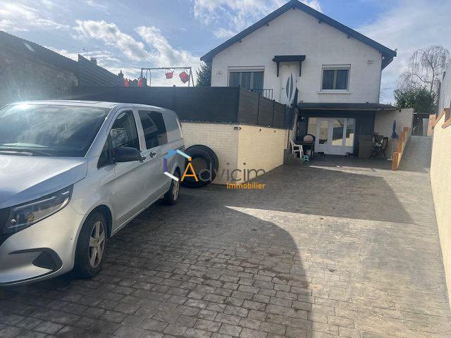 Maison - 150 m² - 7 pièces