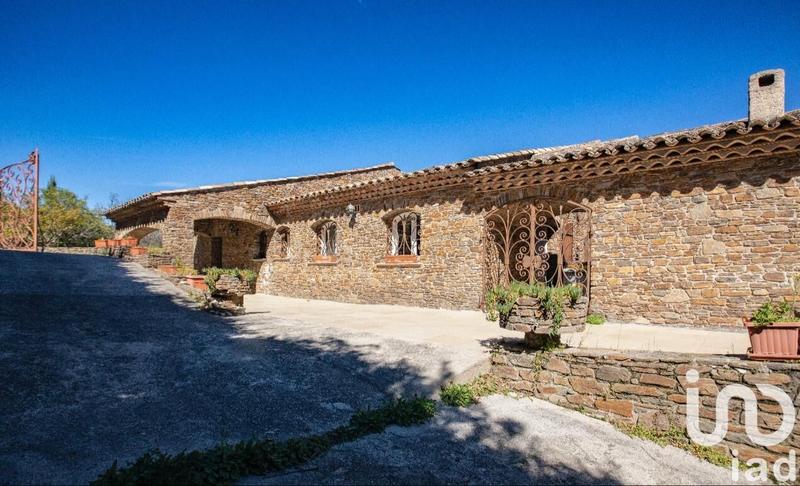 Maison - 497 m² - 15 pièces