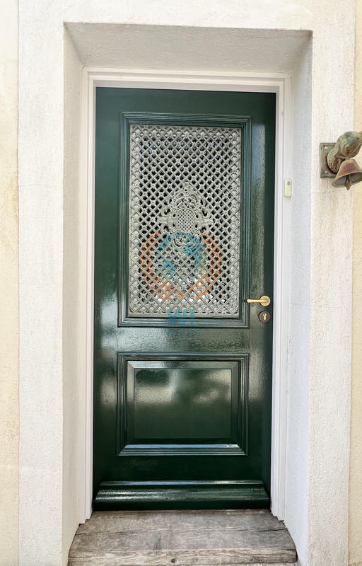 Maison - 210 m² - 6 pièces