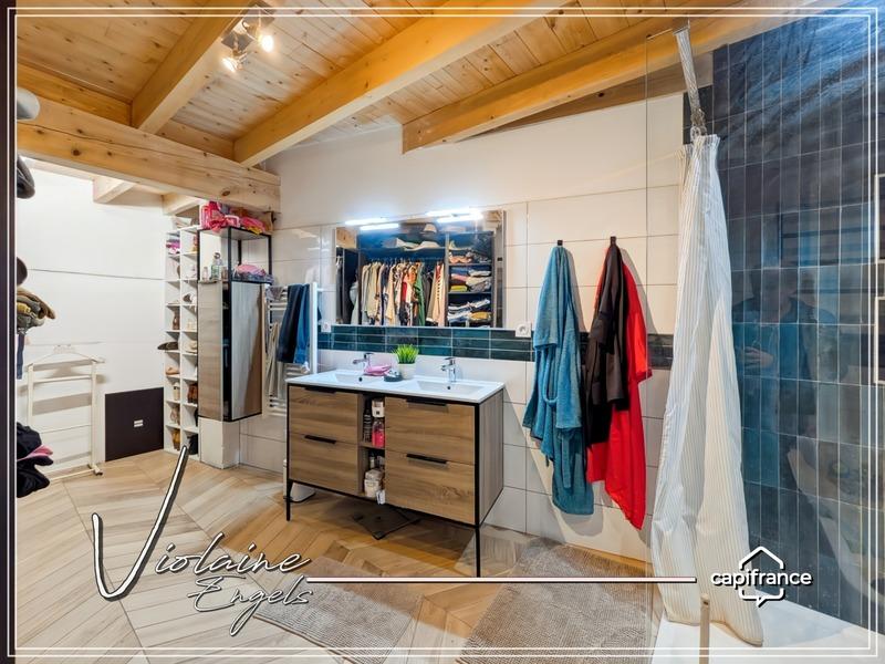 Maison de village - 285 m² - 9 pièces