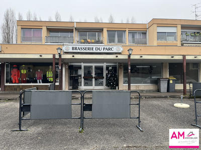 Local commercial - 133 m²