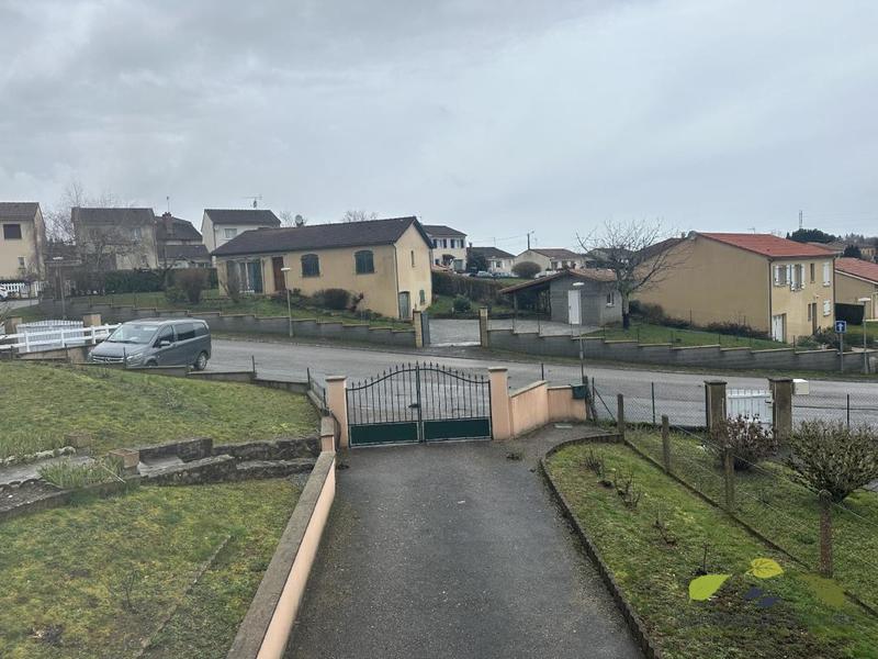 Pavillon - 90 m² - 4 pièces