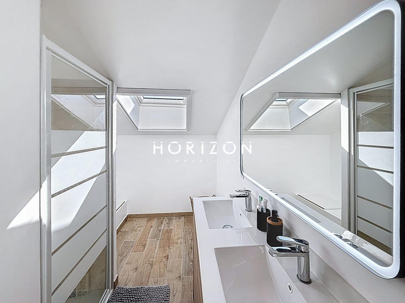 Maison ancienne - 220 m² - 8 pièces