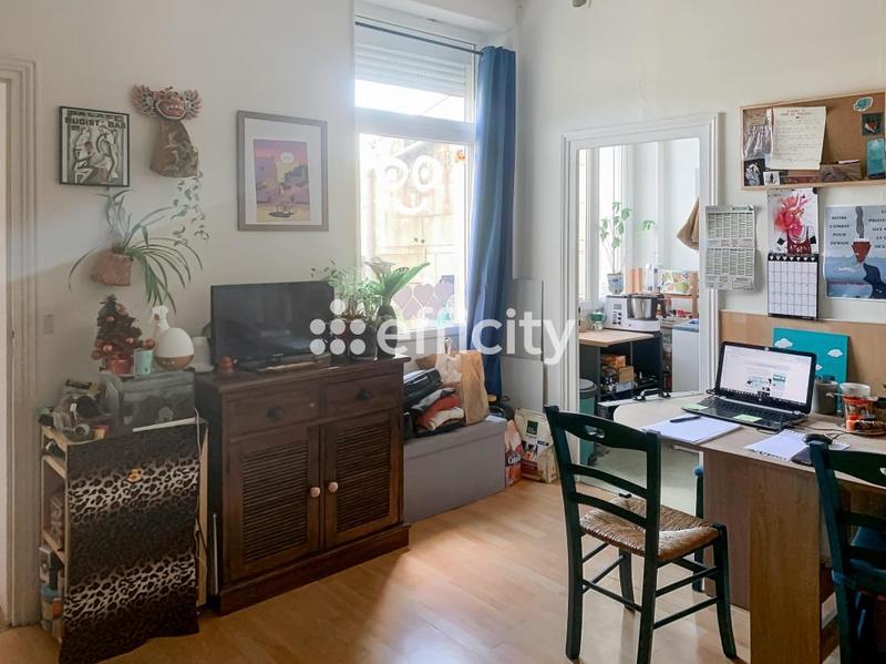 Immeuble - 175 m² - 9 pièces